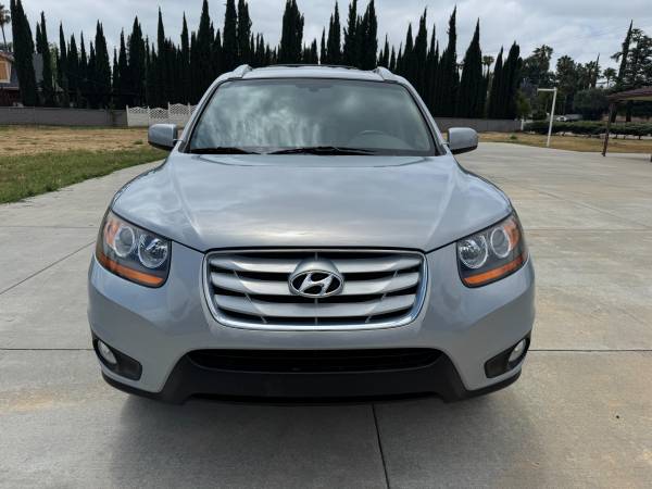 2010 Hyundai Santa Fe Limited Edition - $5,90063623948949763121
