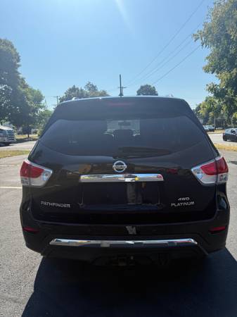 2013 Nissan pathfinder platinum - $6,995 (Greece)63471495446531124
