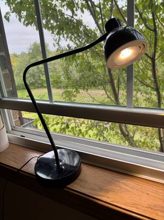 LED desk lamp 1