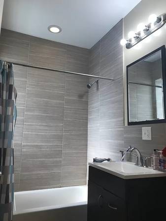 $1,100 / 2br - Roommate in Southport (Lakeview)64041811075203120