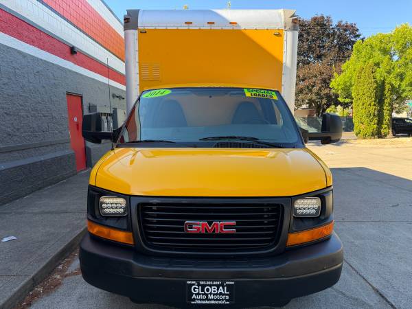 2014 GMC SAVANA G3500 CUTAWAY - Photo 3