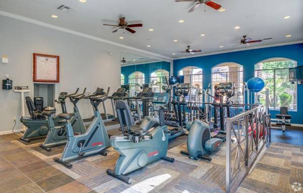 $1,359 / 2br - 1119ft2 - Washer/dryer included, Spa/hot tub, Great Neighborhood (Litchfield Park)64024993814786122