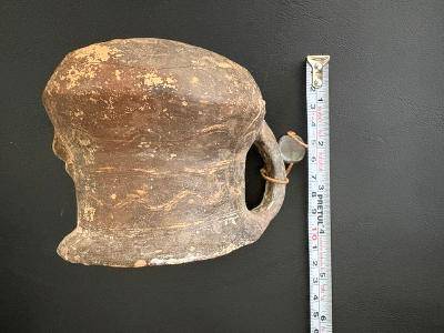 ANCIENT  ARCHAEOLOGICALLY   PRE COLUMBIEN  POTTERY 1