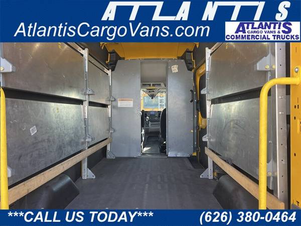 2023 Ford Transit 250 - Photo 8