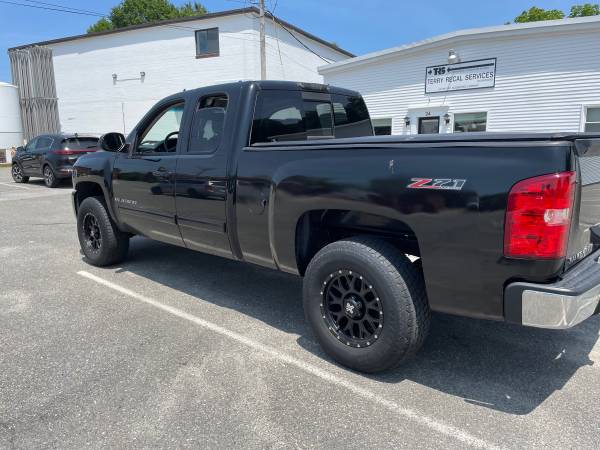 2008 Chevy Silverado - $8,500 (Amesbury)63615253105923121