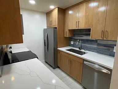 $1,235 / 2br - 972ft2 - Enjoy comfortable living in this 2-BR, 2-BA apt offering 972 sqft. (San Diego)63998454726658121