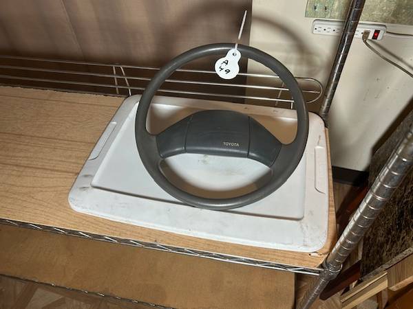 1989 toyota pickup steering wheel 1