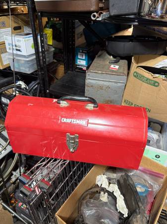 Red craftsman toolbox 1