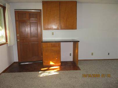 $825 Studio Apartment Available Now (Eugene)63977276619138121