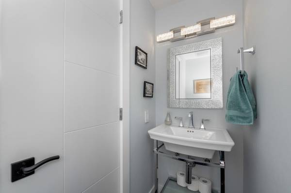 $2,300 / 1br - 1168ft2 - Super amazing 1bd/1.5ba in 55 Ashley Ave64015947805699122