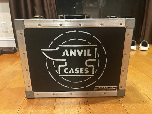 Vintage Anvil Case / Briefcase 1