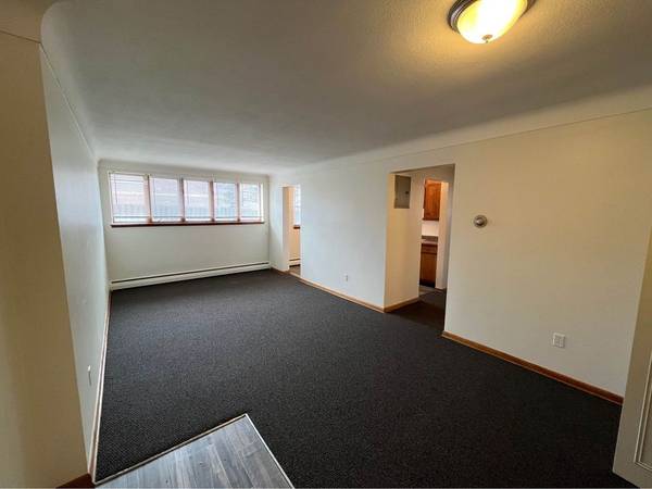 $1,125 / 2 habitaciones - 900 pies² - 2 habitaciones cerca de Lake Phalen! (St Paul)63868697481731122