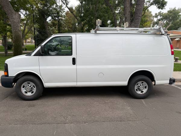 2013 Chevrolet EXPRESS 2500 - Main Photo