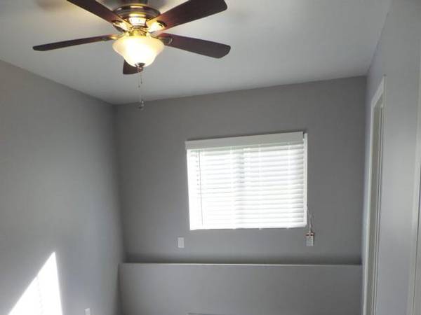 $2,100 / 3br - 1130ft2 - Garaje individual adjunto con almacenamiento, hermoso entorno tipo parque (Oro Blanco y N. Carefree)63658161945219122