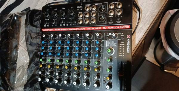 Harbinger Lv12 12-Channel Analog Mixer With Bluetooth & FX Recording 1