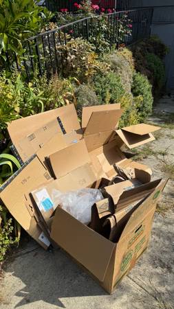 Free moving boxes 1