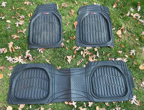 Motor Trend FlexTough Deep Dish rain/snow truck/suv floor mats 1