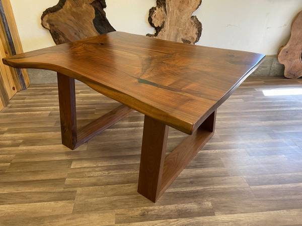 Beautiful black walnut table 1