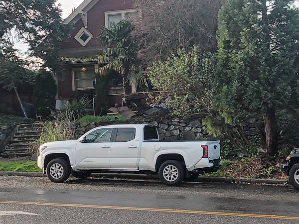 McKinley Hill above Tacoma Dome bedroom available 1