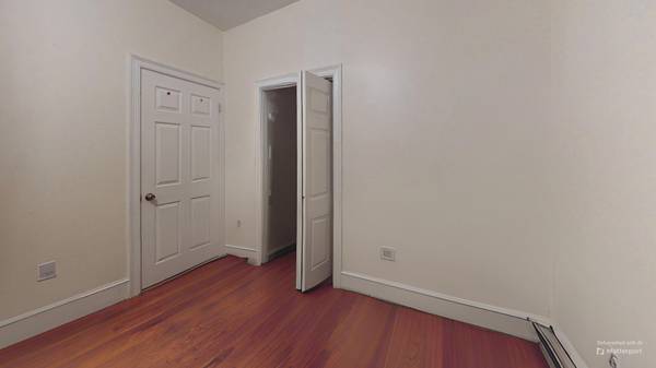 $880 / 4br - Dorchester Room for Rent in 4 Bed/1 Bath | Near JFK/UMass (Dorchester)63699353468673123