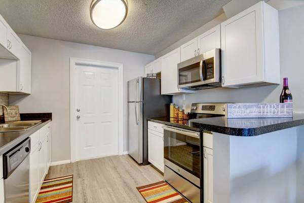 $2,950 / 4br - 1252ft2 - See what our residents are raving about! (Lake Worth)64002013849985123