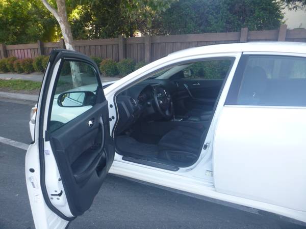 2014 NISSAN MAXIMA  EXCELLENT RUNNING CONDITION CLEAN TITLE - $4,550 (san jose downtown)63470899417347122