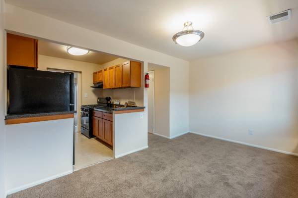 $1,750 / 2br - 890ft2 - Apartamentos de 2 habitaciones y 1.5 baños! (Takoma Park)63822290249219121