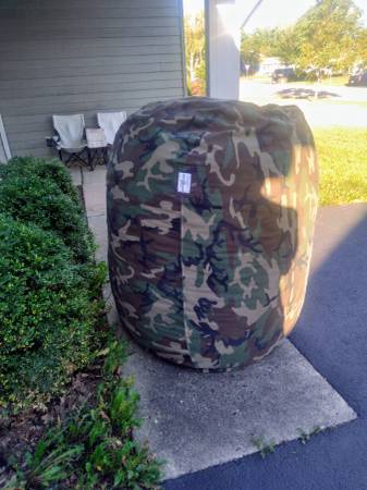 HUGE nice bean bag chair 1