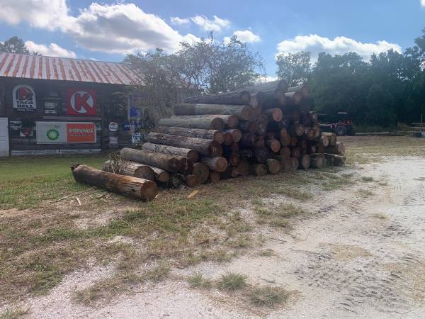 8-12" DIAMETER FENCE POSTS 8 FOOT LONG 1