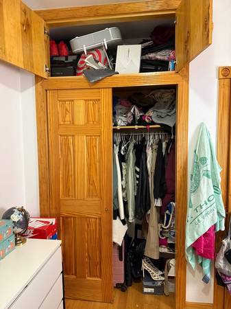 $1,150 HABITACIÓN GRANDE AMUEBLADA EN APARTAMENTO DE 2 DORMITORIOS (Murray Hill)63862608563073123