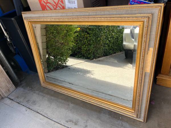 Large mirror 1