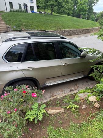 2013 BMW X5 31-I - $9,000 (Highlands)63621786185347123