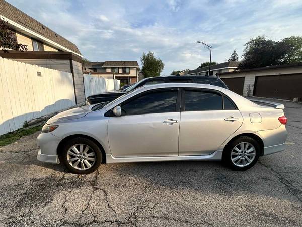 Toyota Corolla s - $4,000 (Lake in the Hills)63618826118403121