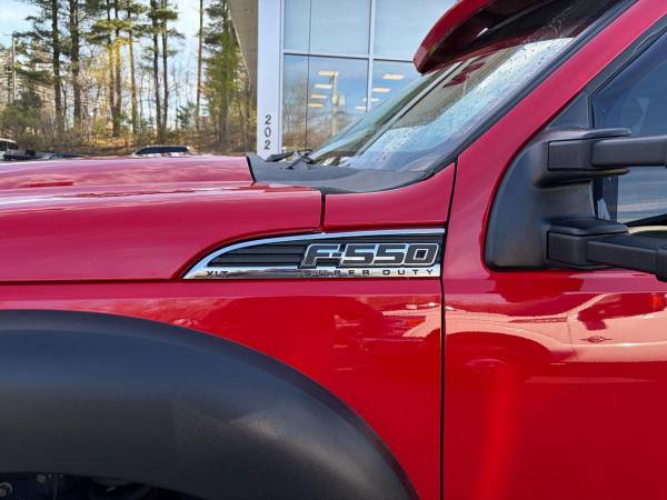 2013 Ford Super Duty F-550 - Photo 13