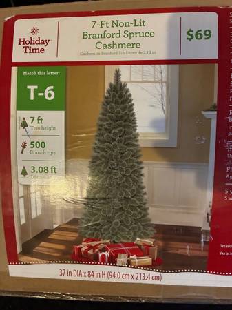 Christmas tree & accessories 1