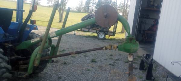 3-point hitch post hole 1