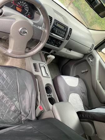 2005 Nissan Frontier 4 cilindros - $6,499 (Chantilly)63616289703681124