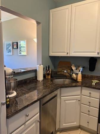 $2,300 / 1hab - 472ft2 - Beaconsfield – A/C, Cocina Moderna, Lavandería – Disponible Ahora (Brookline)64167983967235122