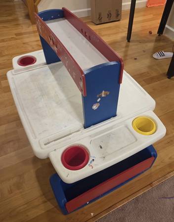 Step 2 Art Center kids desk 1