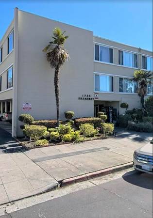 Clean, Affordable & Secure ! 1735 Broadway St #7 1