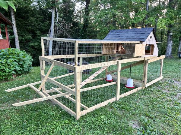 Chicken Tractor 1