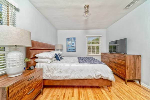$1,400 / 1br - 800ft2 - Haven building is set in the prime media district of Bur (Burbank)63701204427265121