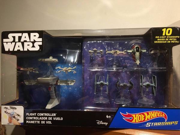 New STAR WARS - HOT WHEELS Flight Controller w/10 die cast Starships 1