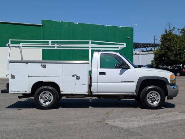 2005 GMC Sierra 2500HD - Photo 9
