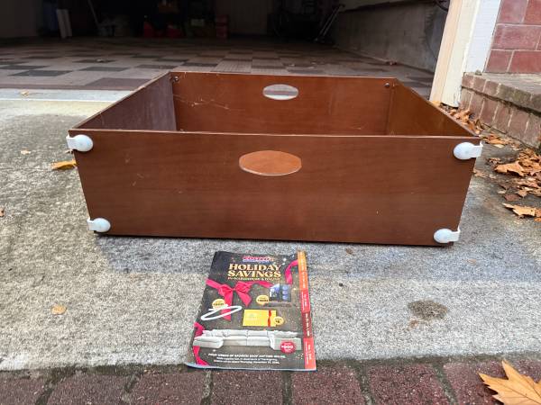 Storage box (Stokke Sleepi) 1