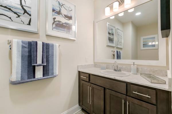$1,295 / 1br - 877ft2 - ¡Vive tu mejor vida en Artesia! Llama hoy para una visita (Artesia)63791992906243123