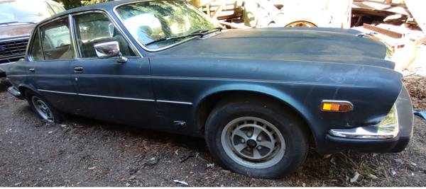 Jaguar XJ6 1982 - $700 (los gatos)63624220652801120