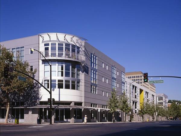 $3,495 / 2br - 1220ft2 - Idyllic 2BR Town Home, Downtown San Jose, Central A/C, Modern kitchen (san jose downtown)63879906239875120