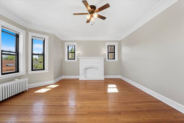 Large, Spacious 2 Bedroom Apartment in the Heart of Riverside! 1