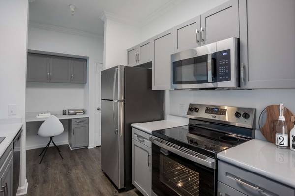 $2,113 / 1br - 850ft2 - RENOVATED 1BED1BATH WITH OVERSIZED PATIO~ CALL NOW (NORTH NATOMAS)63900566965506120
